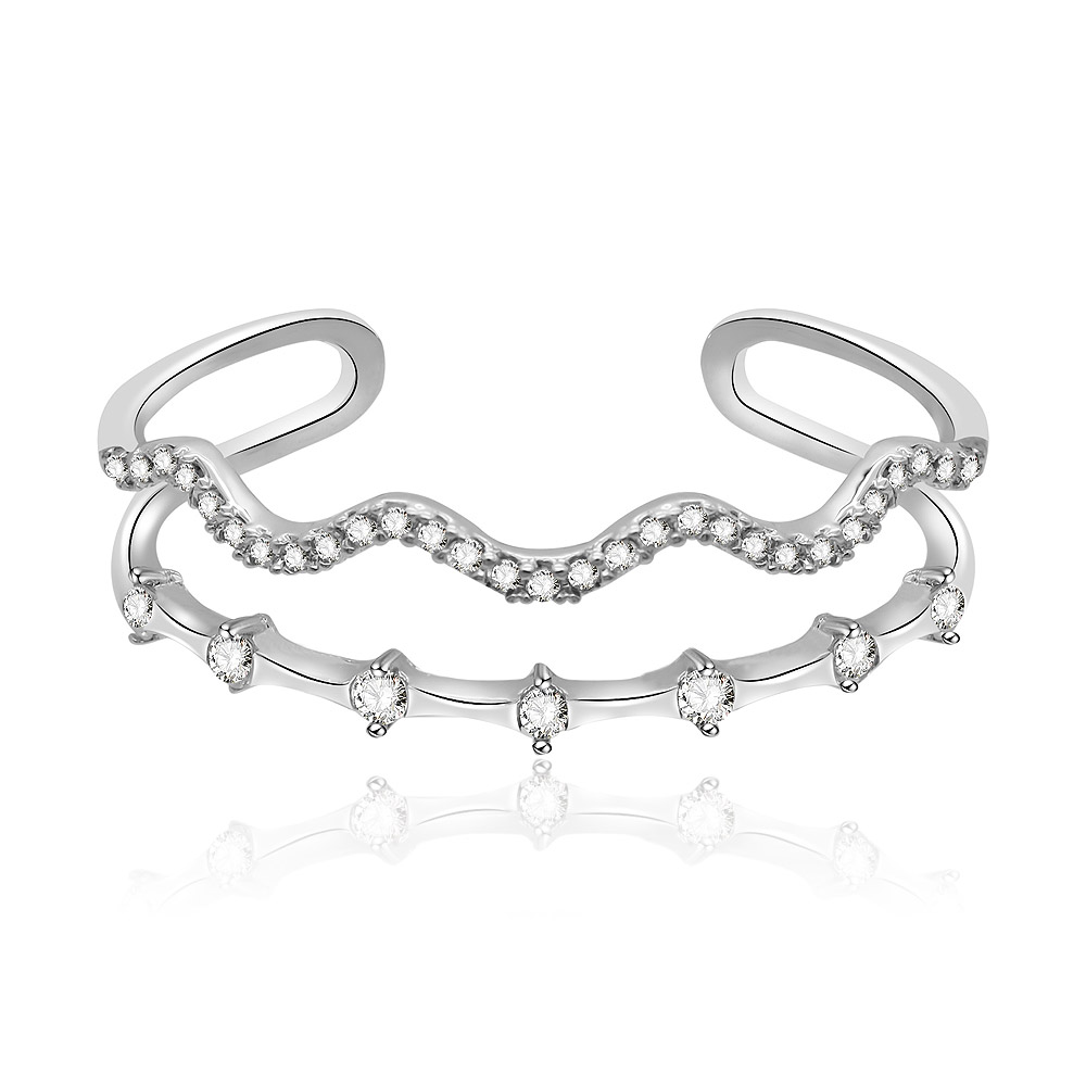 Tiara Wave Band Ring